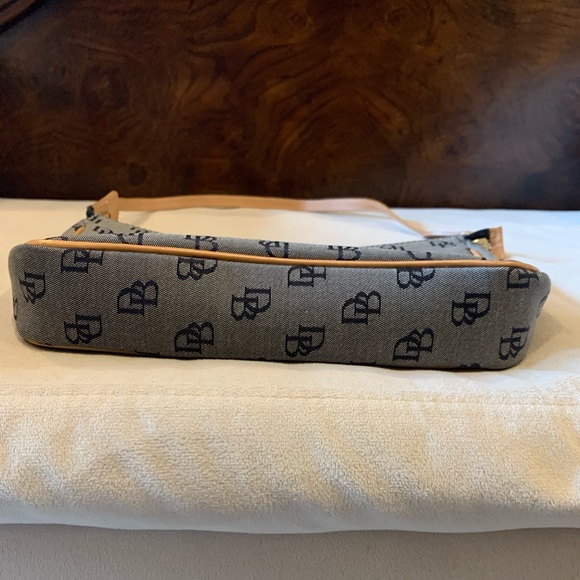 Small dooney and bourke bag - Picture 2 of 4